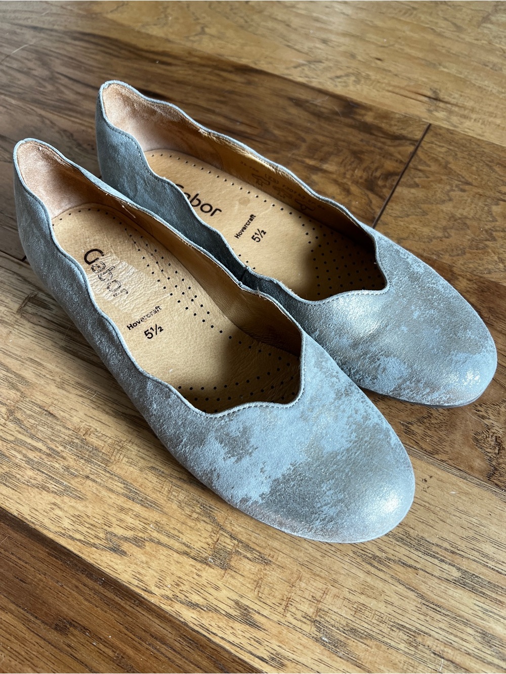 Gabor 166 Scalloped Flats Hovercraft Women’s 5.5UK/8 US Muscel/Caruso Metallic